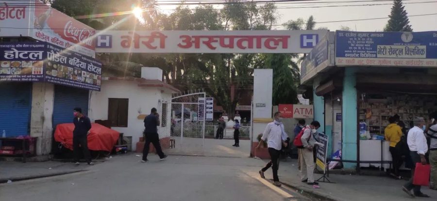 १५ दिनमा बाँकेका ७३ जना स्वास्थ्यकर्मीलाई कोरोना