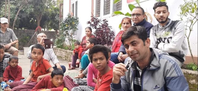 जन्मदिनको अवसरमा अपाङ्ग सेवा केन्द्रमा नगद हस्तान्तरण