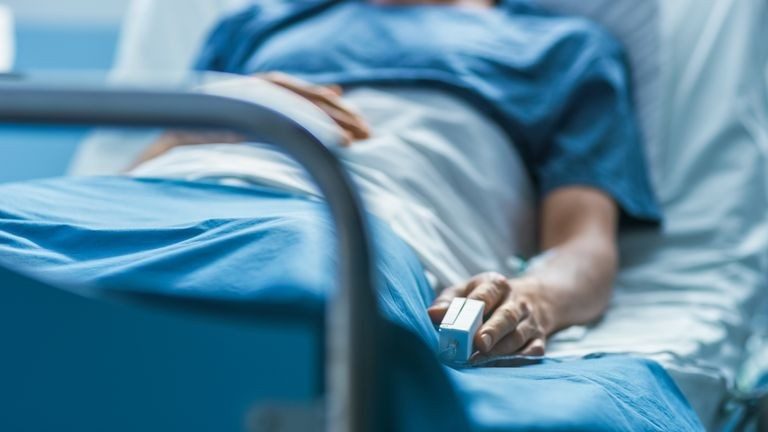 अस्पतालको लापरबाहीले आमा–बच्चाको ज्यान गएको आरोप